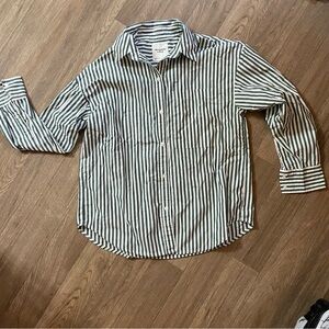 Abercrombie & Fitch Green and White Striped Casual Shirt
